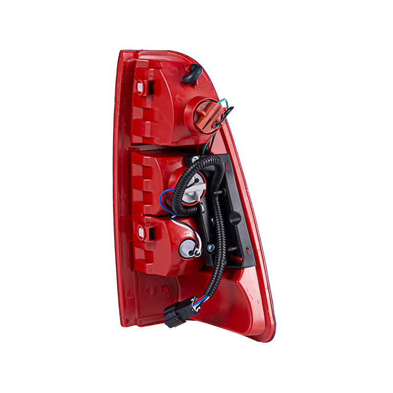 Lámpara trasera DMAX 2007-2011 XT-DMAX-006
